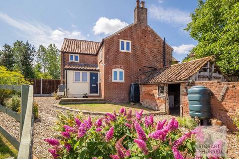 2 bedroom semi-detached house for sale, Back Road, Norwich NR12