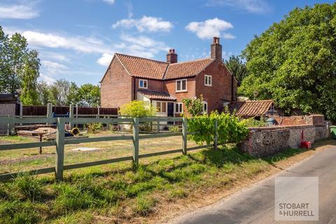 2 bedroom semi-detached house for sale, Back Road, Norwich NR12