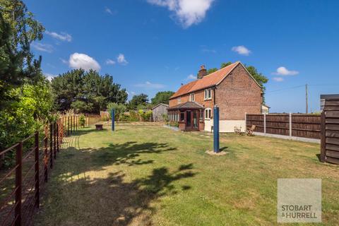 2 bedroom semi-detached house for sale, Back Road, Norwich NR12