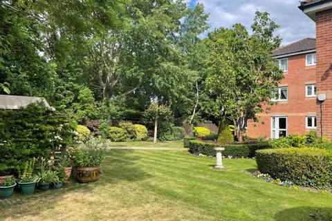 2 bedroom retirement property for sale, Darkes Lane, Potters Bar EN6