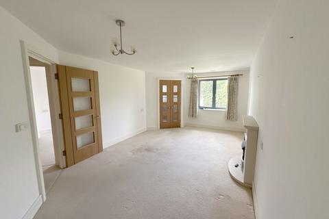 1 bedroom retirement property for sale, 261 Darkes Lane, Potters Bar EN6