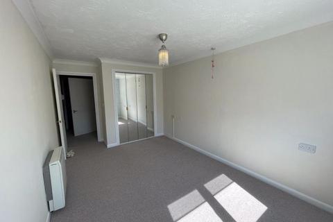 2 bedroom retirement property for sale, Darkes Lane, Potters Bar EN6
