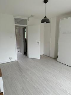 Portland Avenue, London N16
