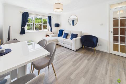 1 bedroom flat for sale, Brampton Lodge, 230 Brampton Road, Bexleyheath, Kent, DA7