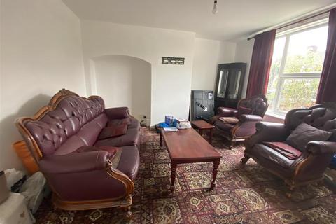 3 bedroom terraced house for sale, Verney Road, Dagenham