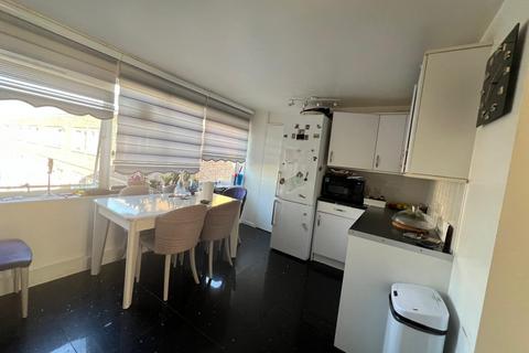 undefined, Darenth Road, London N16