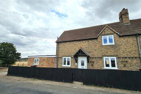 2 bedroom semi-detached house to rent, Bedford MK45