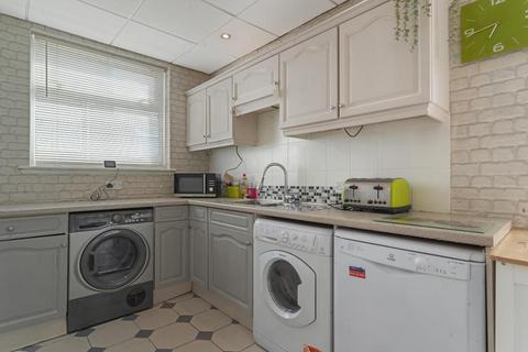 undefined, Weirwood Avenue, Garrowhill, G69 6HS