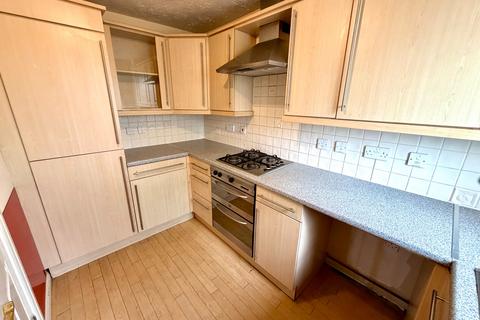 2 bedroom apartment to rent, AVRO CLOSE, SO15