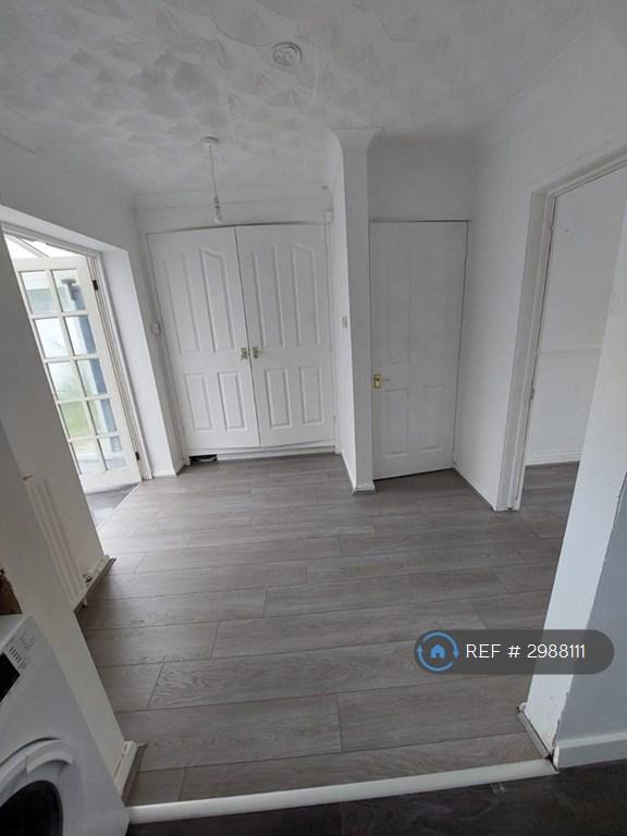 House in Salford, Greater Manchester - View 5