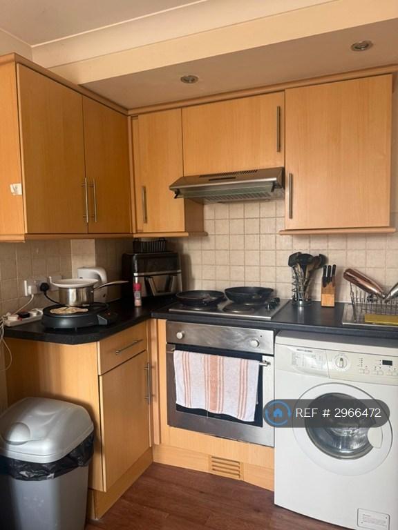 Apartment in Bournemouth, Lansdowne - More