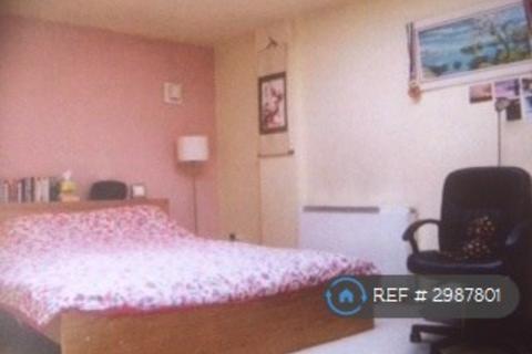 2 bedroom flat to rent, Canada Court, Glasgow, G1