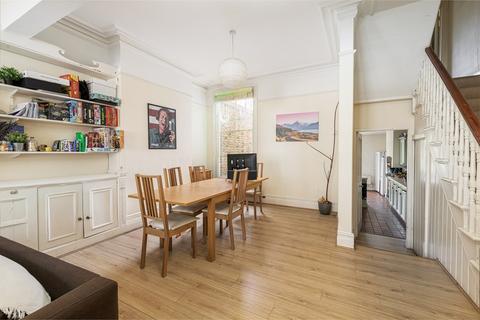 4 bedroom terraced house for sale, Cupar Road, SW11