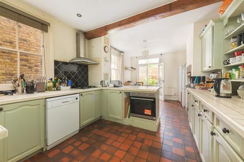 4 bedroom terraced house for sale, Cupar Road, SW11
