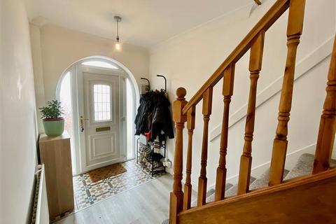 3 bedroom semi-detached house for sale, Richworth Road, Sheffield, Sheffield, S13 8UG