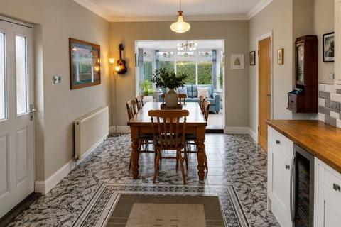 3 bedroom bungalow for sale, Shubert Close, Handsworth, Sheffield, S13 9QN