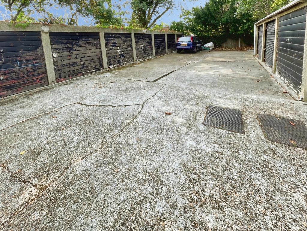 Driveway view, driveway