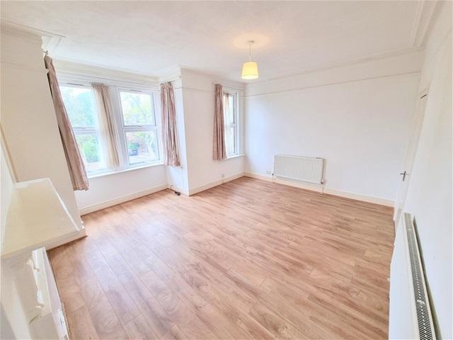 Apartment in Leyton - View 3