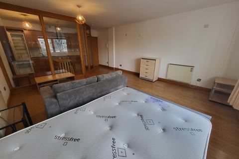 Studio to rent, Madison Apartments, 41 Seymour Grove, Manchester. M16 0NB