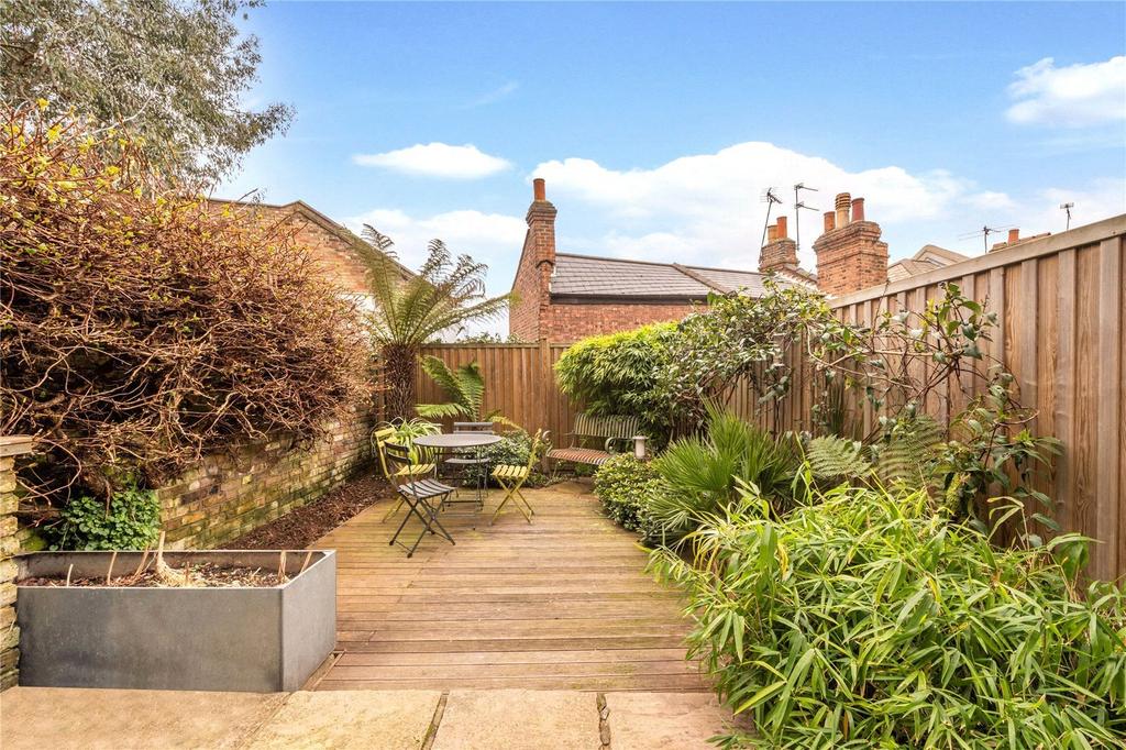 House in London - More