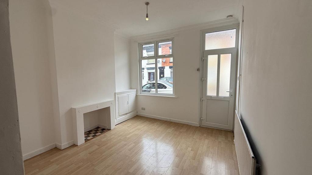 House in Leicester, City of Leicester - View 3