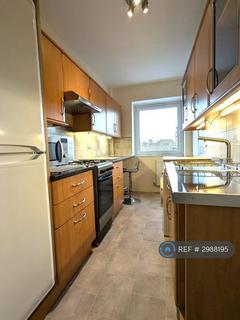 1 bedroom flat to rent, Wade House, London, SE1