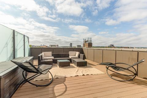 2 bedroom apartment to rent, Bailey Street, London, SE8