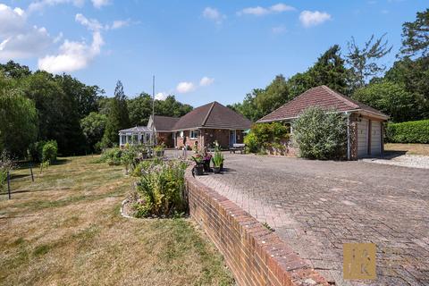3 bedroom bungalow for sale, Maxfield Lane, East Sussex, TN35