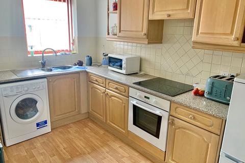 2 bedroom flat for sale, Murray Grove, West Kirby, Wirral, Merseyside, CH48