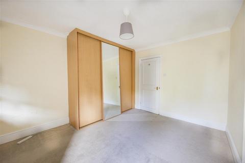 undefined, Birdhurst Road,, 12, Birdhurst Road,, South Croydon
