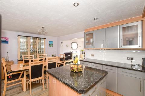 3 bedroom semi-detached house for sale, Parkway, Crawley RH10