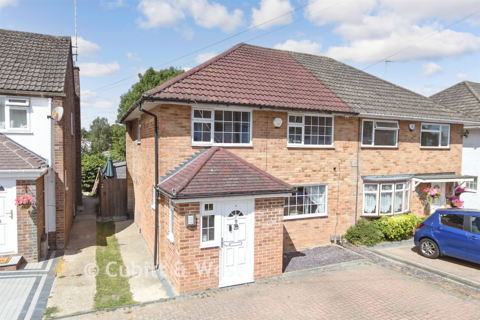 3 bedroom semi-detached house for sale, Parkway, Crawley RH10