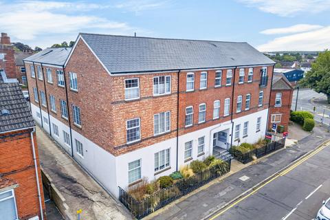 2 bedroom flat for sale, Arthur Street, Wellingborough NN8