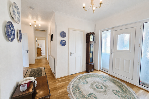 3 bedroom bungalow for sale, Minehead Avenue, Sully, Penarth, Vale Of Glamorgan