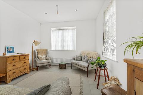 2 bedroom apartment for sale, Rose Drive, Woodstock OX20