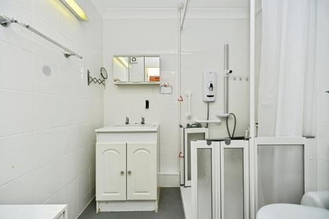1 bedroom flat for sale, Longridge Avenue, Saltdean, Brighton, East Sussex, BN2