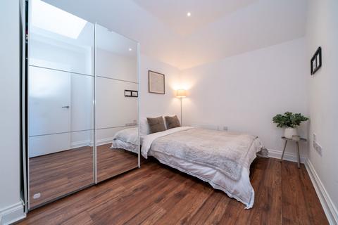 1 bedroom flat for sale, Marlowes, The Exchange, HP1
