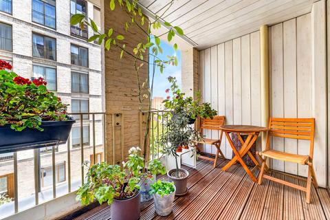 2 bedroom flat for sale, Casbeard Street, Barley Court, N4