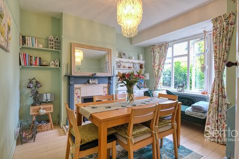 3 bedroom semi-detached house for sale, Beechwood Drive, Norwich, Norfolk