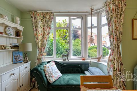 3 bedroom semi-detached house for sale, Beechwood Drive, Norwich, Norfolk