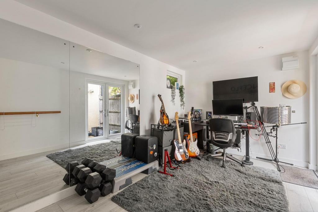 Home gym