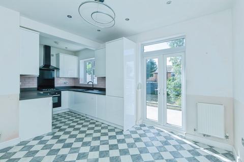3 bedroom end of terrace house for sale, Hereford Road, Leicester