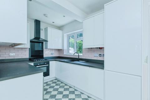 3 bedroom end of terrace house for sale, Hereford Road, Leicester