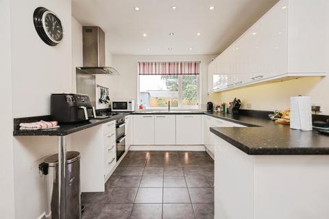 3 bedroom semi-detached house for sale, Apsley Road, Oldbury