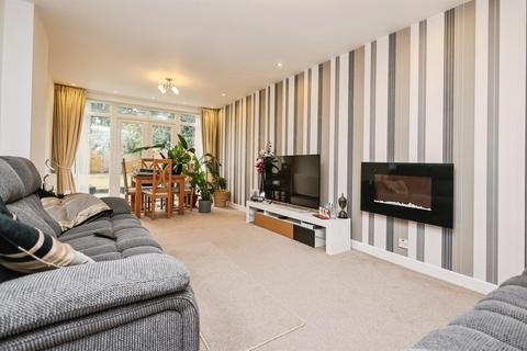 3 bedroom semi-detached house for sale, Apsley Road, Oldbury