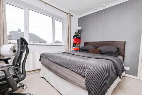 3 bedroom semi-detached house for sale, Apsley Road, Oldbury