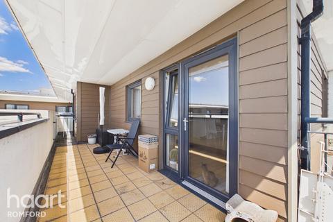1 bedroom apartment for sale, Spring Gardens, Romford