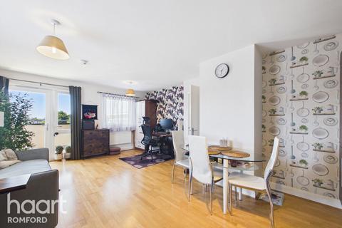1 bedroom apartment for sale, Spring Gardens, Romford
