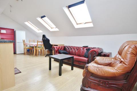 1 bedroom flat to rent, Norwood Junction High Street, SE25