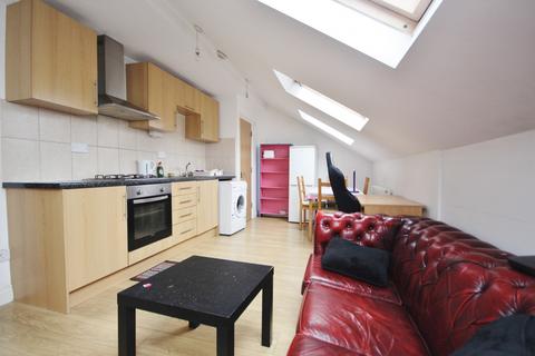 1 bedroom flat to rent, Norwood Junction High Street, SE25